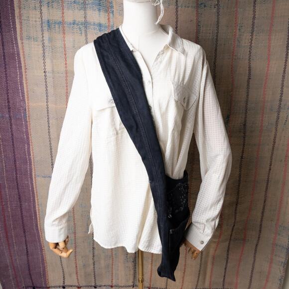 Upcycled denim carhartt hobo bag - Picture 3 of 6